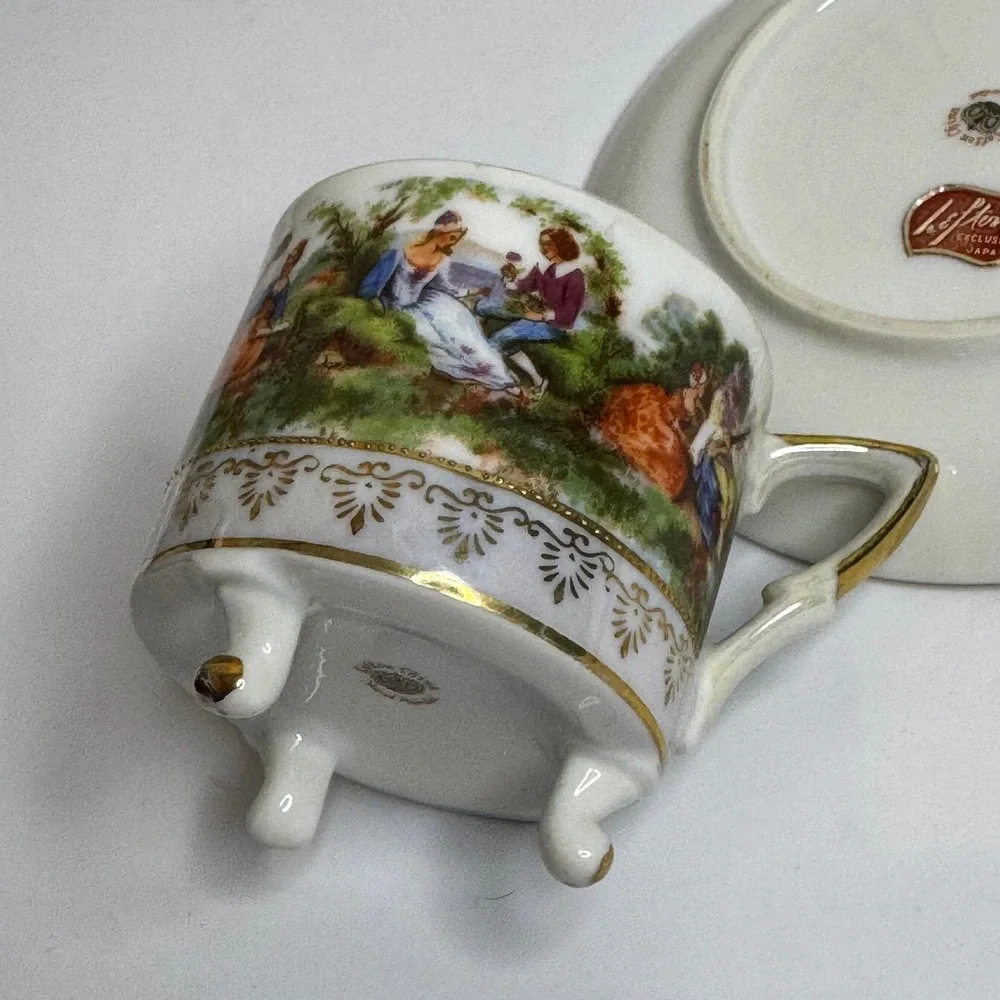 Lefton China stand display